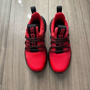 Adidas Unisex Lite Racer Adapt 5.0 Black/Red big kid sneakers!